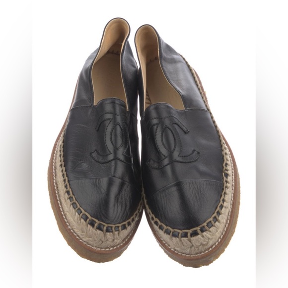 🔥CHANEL🔥AUTHENTIC🔥INTERLOCKING CC LOGO LAMBSKIN ESPADRILLES LIKE NEW - Picture 4 of 10